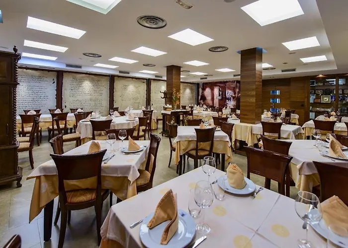 Restaurante La Peseta 호텔 2*